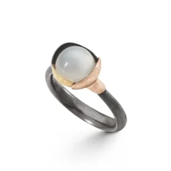 OLE LYNGGAARD COPENHAGEN Ringer>Ring, Lotus Str. 1 Hvit Månesten oksidert sølv