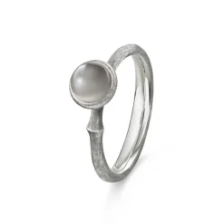 OLE LYNGGAARD COPENHAGEN Ringer>Ring, Lotus Tiny Str. 0 Grå Månesten oksidert sølv