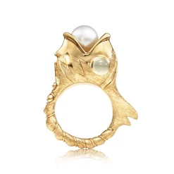 OLE LYNGGAARD COPENHAGEN Ringer>Ring, Young Fish med Akoyaperle
